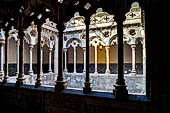 Lisbona - Il Museo Azulejos ospitato nell'ex convento Madre de Deus. Il chiostro piccolo.